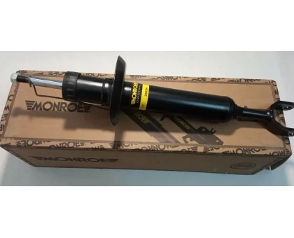 Передній газомасляний амортизатор Монро (26654) на Ауді A4 (кузов B5) Передній газомасляний амортизатор Монро (26654) на Ауді A4 (кузов B5)