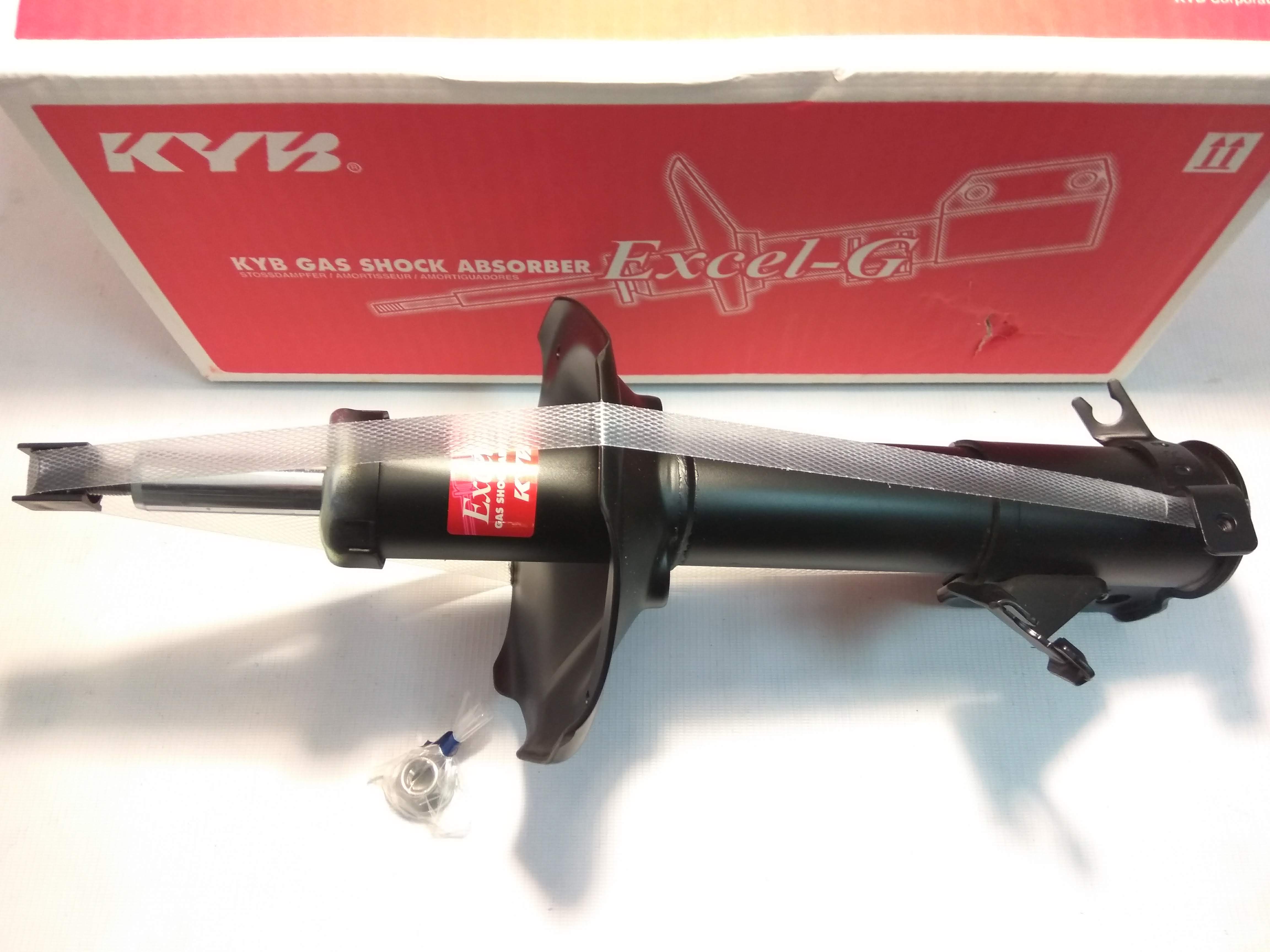 Передний правый амортизатор Nissan Maxima (A32 1994-1999) KYB 334480 ...