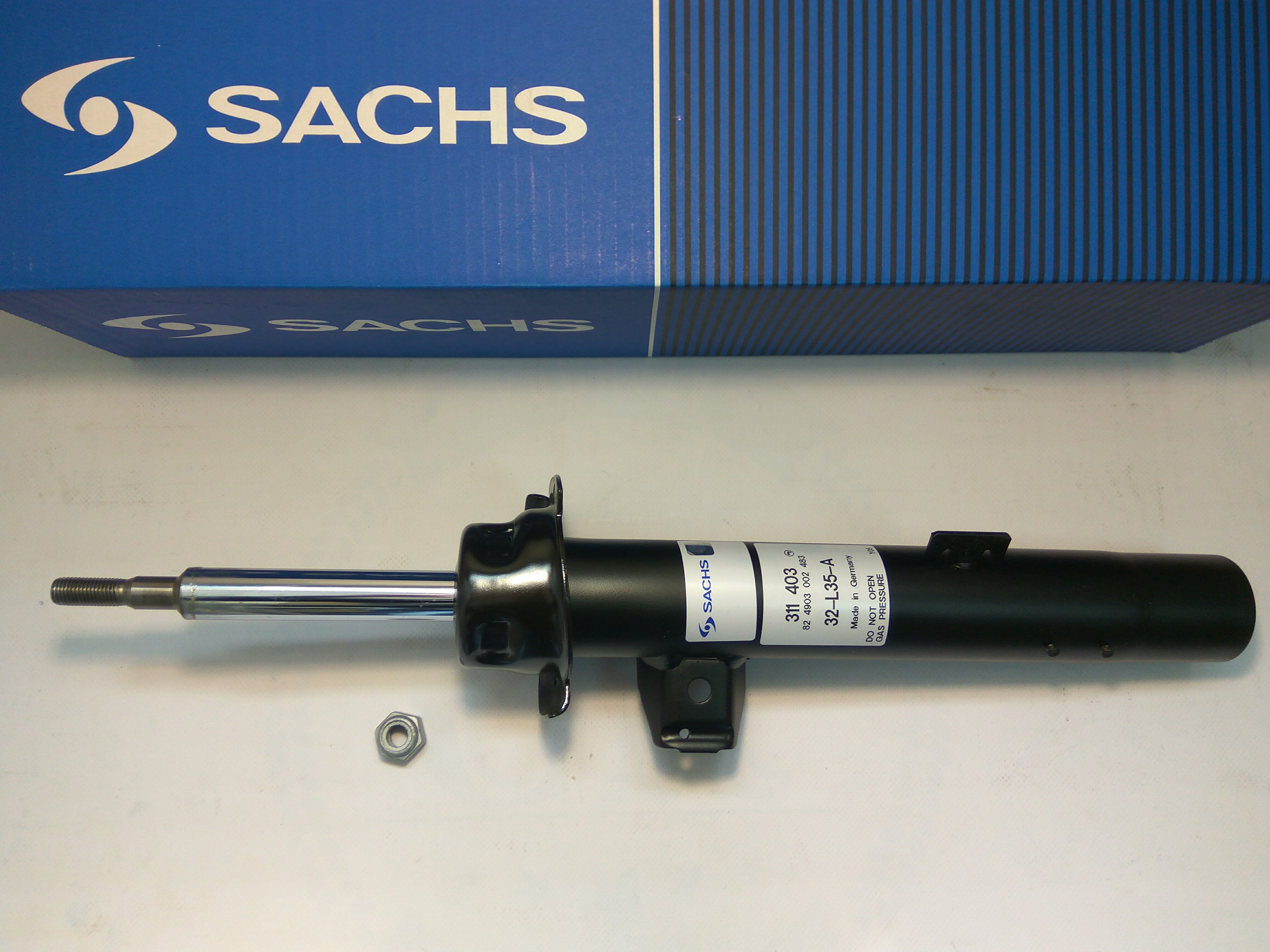 Стойки сакс. Sachs 311403 амортизатор. 318203 Sachs амортизатор. 311403 Стойки. Стойка Сакс е90 номера.